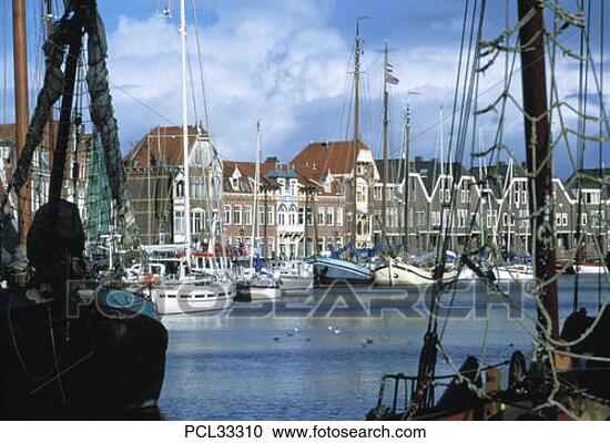 PCL33310.jpg