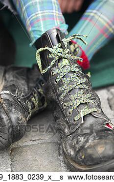 pave-vieux-bottes_~030419_1883_0239_x__s.jpg