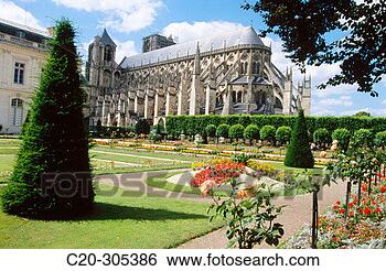 Stock Photo - archbishop´s gardens 
and saint-etienne 
cathedral bourges 
cher centre. fotosearch 
- search stock 
photos, pictures, 
images, and photo 
clipart