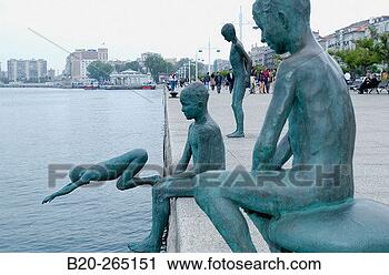 Stock Photography - ´los raqueros´ 
statues at muelle 
de calderón santander 
spain. fotosearch 
- search stock 
photos, pictures, 
images, and photo 
clipart