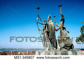 Picture - sculpture by lindsay 
daen in plazuela 
de la rogativa 
old san juan. 
fotosearch - search 
stock photos, 
pictures, images, 
and photo clipart