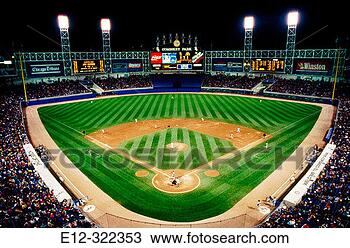 Stock Photo - us cellular field, 
 chicago ´white 
sox´ baseball 
stadium chicago. 
fotosearch - search 
stock photos, 
pictures, images, 
and photo clipart