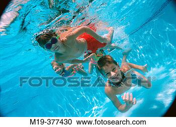 underwater kids