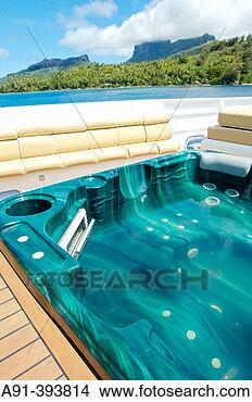 Stock Photo - cruise on the 
luxury 30 cabins 
yacht tia moana
