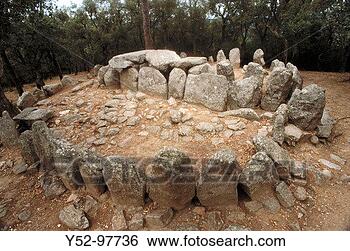 Stock Photo - dolmen remains 
of cova d´en daina 
romanyà de la 
selva,  baix empordà. 
fotosearch - search 
stock photos, 
pictures, images, 
and photo clipart
