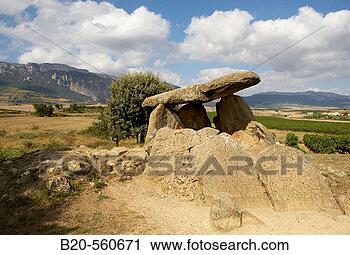 Stock Photography - dolmen chabola 
de la hechicera, 
 elvillar (aka 
bilar) alava. 
fotosearch - search 
stock photos, 
pictures, images, 
and photo clipart