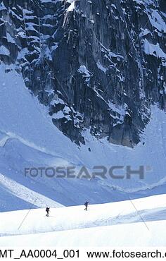 Arquivo de Fotografia - geleira,  alasca, 
 gama,  denali, 
 natl,  parque, 
 nascente,  skiiers. 
fotosearch - busca 
de fotos, imagens 
e clipart
