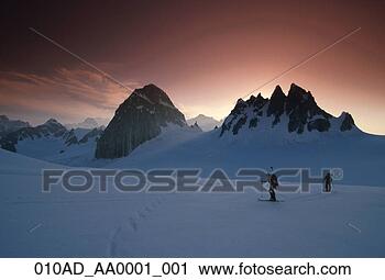 Arquivo de Fotografia - mountaineers, 
  pika,   geleira, 
  alpinismo,  
 alasca,   gama. 
fotosearch - busca 
de fotos, imagens 
e clipart