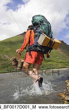 Hazır Fotoğraf - backpacker,  nakliye, 
 ayakkabılar, 
 zaman,  crossing, 
 taş gibi,  koy. 
fotosearch - foto, 
resim, görüntü 
ve foto klipart 
ara