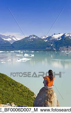 Hazır Fotoğraf - çift,   sits, 
  kaya,   inceliyor, 
  alsek,   göl, 
  buzul. fotosearch 
- foto, resim, 
görüntü ve foto 
klipart ara