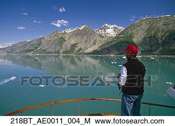 Banco de Imagem - turista,   boating, 
  tarr,   entrada, 
  geleira,   baía, 
  natl. fotosearch 
- busca de fotos, 
imagens e clipart