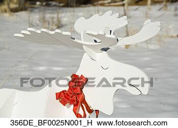 Banco de Imagem - feriado,   arco, 
  alces,   figura, 
  exclusor,   
neve,   coberto. 
fotosearch - busca 
de fotos, imagens 
e clipart