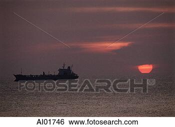 Stock Photo - vietnam, vung 
tau, oil tanker 
in the south china 
sea at sunset. 
fotosearch - search 
stock photos, 
pictures, images, 
and photo clipart