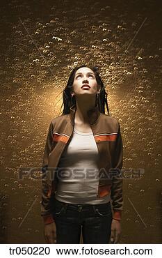 Mulher, cercado, água, gotas
Ampliar Foto Arquivo de Fotografias - mulher, cercado,
água, gotas.
fotosearch - busca
de fotos, imagens
e clipart