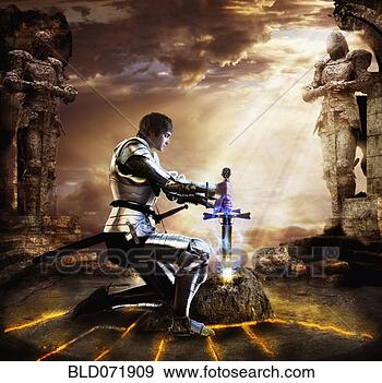 knight-pulling-sword_~BLD071909.jpg