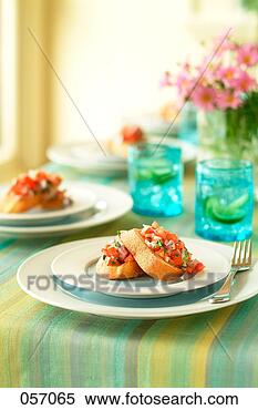 Stock Image - food, breads, 
cuisines, vegetables, 
garlic_bread, 
cuisine, tomatoes. 
fotosearch - search 
stock photos, 
pictures, images, 
and photo clipart