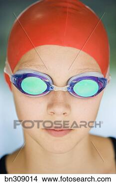 Banco de Imagem - menina,  nadador, 
 óculos proteção. 
fotosearch - busca 
de fotos, imagens 
e clipart