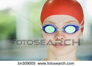 Banco de Imagem - retrato,  nadador, 
 menina,  óculos 
proteção. fotosearch 
- busca de fotos, 
imagens e clipart