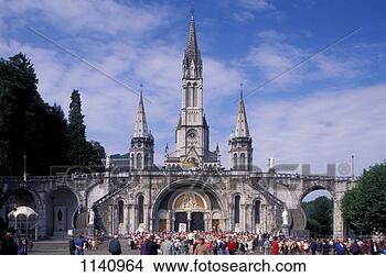 Banco de Imagem - catedral. fotosearch 
- busca de fotos, 
imagens e clipart