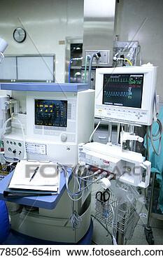 Banco de Imagem - médico,  equipamento, 
 paperwork. fotosearch 
- busca de fotos, 
imagens e clipart