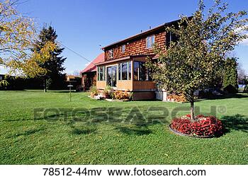 Picture - exterior of a 
home. fotosearch 
- search stock 
photos, pictures, 
images, and photo 
clipart
