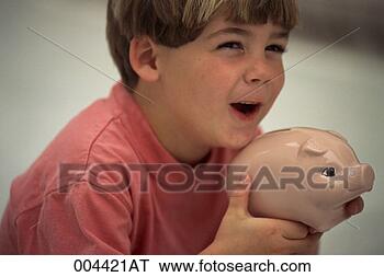 Banco de Imagem - menino,  segurando, 
 piggybank. fotosearch 
- busca de fotos, 
imagens e clipart