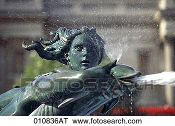 Stock Photo - close-up of one 
of the fountains 
at the trafalgar 
square fountain. 
fotosearch - search 
stock photos, 
pictures, images, 
and photo clipart