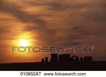Stock Photo - silhouette of 
stonehenge at 
sunset. fotosearch 
- search stock 
photos, pictures, 
images, and photo 
clipart