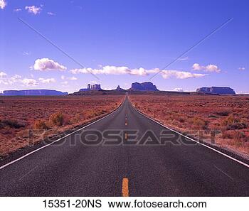 Stock Photo - highway approaching 
monument valley, 
utah, usa. fotosearch 
- search stock 
photos, pictures, 
images, and photo 
clipart