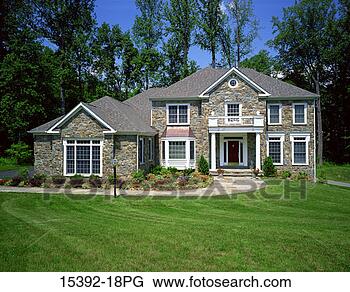 colonial style houses