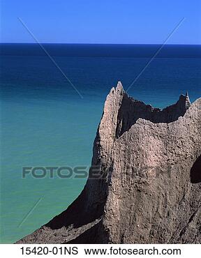 Stock Photo - chimney bluffs 
state park on 
lake ontario, 
sodus bay area, 
new york. fotosearch 
- search stock 
photos, pictures, 
images, and photo 
clipart