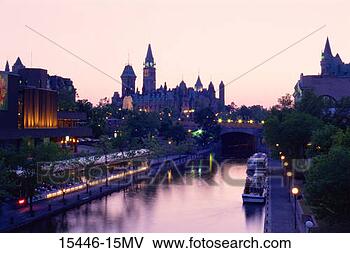 Stock Photo - rideau canal and 
parliament at 
night, ottawa, 
ontario, canada. 
fotosearch - search 
stock photos, 
pictures, images, 
and photo clipart