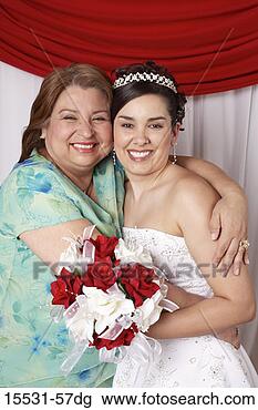 Banco de Imagem - noiva,  mãe,  
noiva. fotosearch 
- busca de fotos, 
imagens e clipart