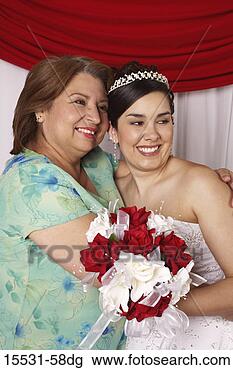Banco de Imagem - noiva,  mãe,  
noiva. fotosearch 
- busca de fotos, 
imagens e clipart