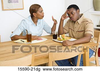 Banco de Imagem - mãe,  gritar, 
 durante,  almoço. 
fotosearch - busca 
de fotos, imagens 
e clipart