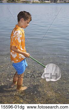 Banco de Imagem - menino,  pesca, 
 rede. fotosearch 
- busca de fotos, 
imagens e clipart