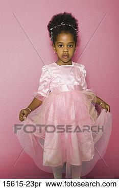 Banco de Imagem - menina,  princesa, 
 traje. fotosearch 
- busca de fotos, 
imagens e clipart
