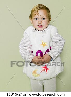 Banco de Imagem - menino,  fantasma, 
 traje. fotosearch 
- busca de fotos, 
imagens e clipart