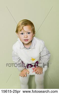 Banco de Imagem - menino,  fantasma, 
 traje. fotosearch 
- busca de fotos, 
imagens e clipart