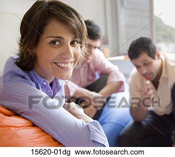 Banco de Imagem - sorrindo,  executiva, 
 reunião. fotosearch 
- busca de fotos, 
imagens e clipart