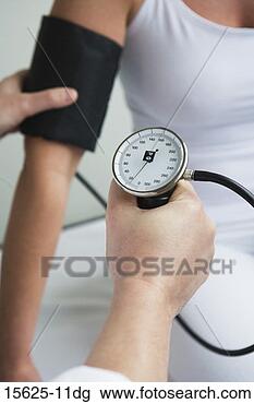 Banco de Imagem - mãos,  usando, 
 sangue,  pressão, 
 cuff. fotosearch 
- busca de fotos, 
imagens e clipart