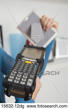 Banco de Imagem - mulher,  exploração, 
 quadro,  quadro. 
fotosearch - busca 
de fotos, imagens 
e clipart