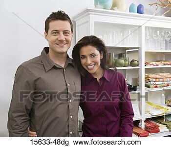 Banco de Imagem - par,  loja. fotosearch 
- busca de fotos, 
imagens e clipart
