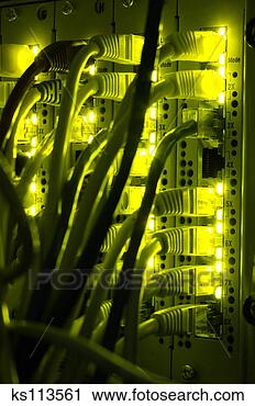 Arquivo de Fotografia - computador,  fios. 
fotosearch - busca 
de fotos, imagens 
e clipart