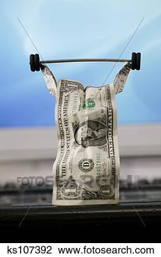 Banco de Imagem - dólar,  conta, 
 levantamento, 
 peso. fotosearch 
- busca de fotos, 
imagens e clipart