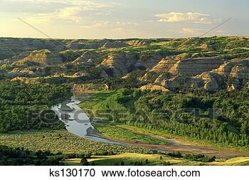 Stock Photography - little missouri 
river at north 
unit of theodore 
roosevelt national. 
fotosearch - search 
stock photos, 
pictures, images, 
and photo clipart