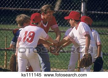 Stock Image - little league 
team. fotosearch 
- search stock 
photos, pictures, 
images, and photo 
clipart