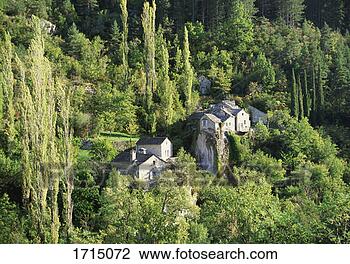 Stock Photo - la rozier, gorges 
du tarn, france. 
fotosearch - search 
stock photos, 
pictures, images, 
and photo clipart