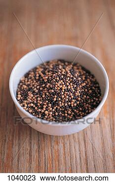 Stock Photo - bowl of white 
and black peppercorns. 
fotosearch - search 
stock photos, 
pictures, images, 
and photo clipart