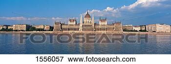 Picture - parliament on 
the river danube, 
budapest, hungary. 
fotosearch - search 
stock photos, 
pictures, images, 
and photo clipart
